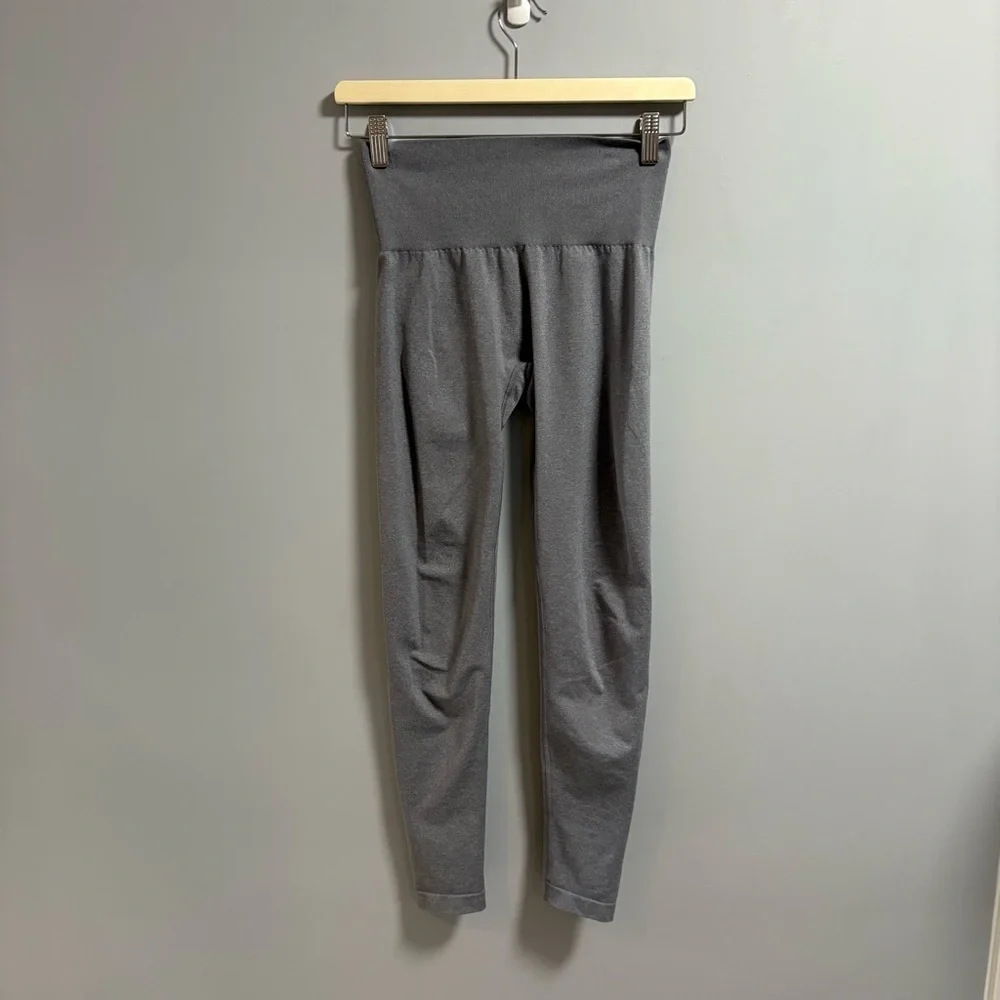 NVGTN Leggings - Picture 2 of 4